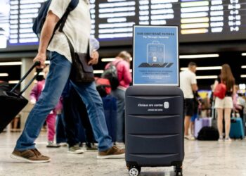 Vilniaus ir Kauno oro uostuose svarbūs pokyčiai keliautojams: visi daiktai ir skysčiai gali likti bagažo viduje