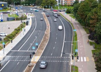 Iki rugsėjo užbaigti asfaltavimo darbai vienose intensyviausių miesto transporto arterijų