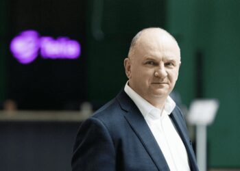 Kodėl sunku mokytis naujų profesijų po 40-ies ir kaip organizacijos gali padėti?