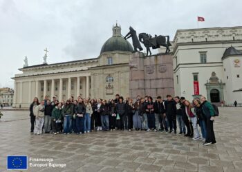 Įgyvendinti Erasmus+ jaunimo mainai dirbtinio intelekto panaudojimo tema