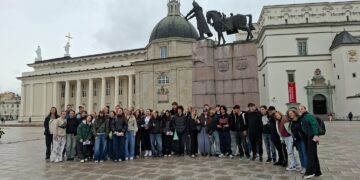 Įgyvendinti Erasmus+ jaunimo mainai dirbtinio intelekto panaudojimo tema