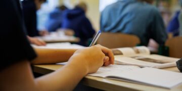 Nuo rugsėjo Lietuvoje mokysis 48 vienuoliktokų ir dvyliktokų klasės, kuriose mažiau nei 21 moksleivis