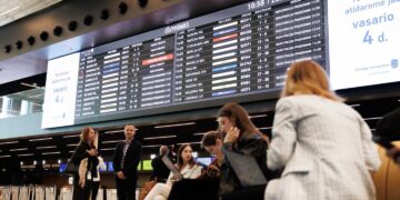 Vilniaus oro uosto rekordas: per dieną aptarnauti virš 20 tūkst. keleivių