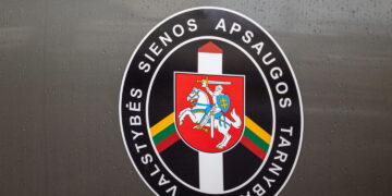 Šalčininkų rajone pasieniečiai rado 1,5 tūkst. pakelių kontrabandinių cigarečių