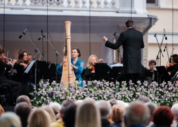 Spalvinga simfoninės muzikos fiesta Jašiūnų dvare