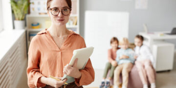 Užimtumo tarnyba: mokyklose dar neužimtos matematikos, lietuvių kalbos, fizikos mokytojų darbo vietos