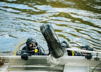 Vilniečiai Pasaulinę tvarkymosi dieną pažymėjo įspūdinga akcija: prireikė net ir „Aro“ pagalbos