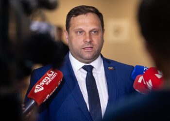 Žemdirbių atstovai kritikuoja norą keisti I. Hofmaną: tikriausiai, niekam nereikia dirbančio ministro