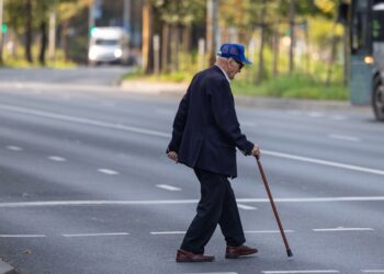 Su verslo liudijimu dirbančius pensininkus pasiūlyta atleisti nuo PSD įmokų