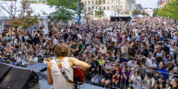Kas laukia „Vilniaus dienose“: naujos erdvės, garsūs atlikėjai ir visų pamėgtas lazerių šou virš Neries