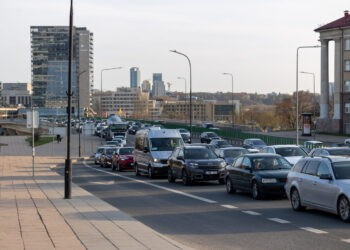 Vilnius eismo iššūkiai: reguliuos šviesoforus, į pagalbą pasitelks pareigūnus