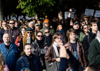 Vilniuje rengiamas protestas už deportuojamų užsieniečių teisę likti Lietuvoje