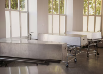 Pirmą kartą Lietuvoje – VU iškilmingai pagerbs medicinos mokslui kūnus paaukojusius žmones