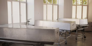 Pirmą kartą Lietuvoje – VU iškilmingai pagerbs medicinos mokslui kūnus paaukojusius žmones