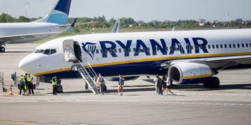 Dėl kontrabandinių balionų sutrikęs Vilniaus oro uostas paveikė 4 tūkst. keleivių