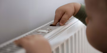 Prasidėjęs šildymo sezonas daliai lietuvių kelia finansinį nerimą