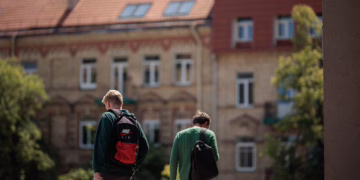 Palaipsniui sostinėje mažėja rusų kalba besimokančių vaikų