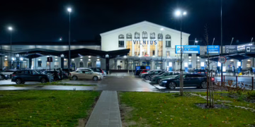 Vilniaus oro uoste sulaikyti agresyvūs neblaivūs vyrai