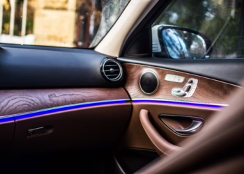 Vilniuje apvogtas prabangus automobilis, nuostolis – apie 123,5 tūkst. eurų