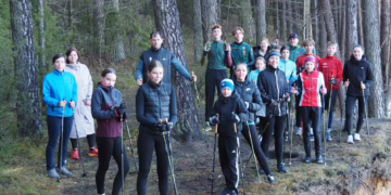 Nemenčinėje nuvilnijo šiaurietiško ėjimo žygis