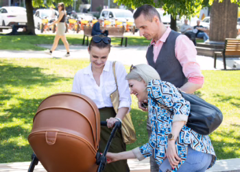 Du vaikus turinčios šeimos nebus laikomos daugiavaikėmis