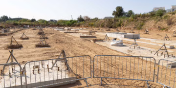 Postūmis Nacionalinio stadiono statybose – pradėta montuoti gelžbetonio konstrukcijas