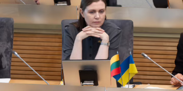 Šakalienė: visi krašto apsaugos ministrai galėjo atsisveikinti su kariais, man to neleido