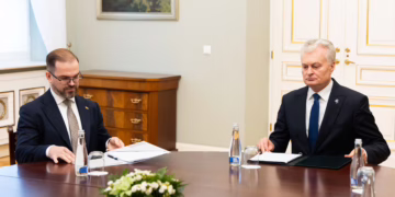 Dešimtys protestuotojų ragino prezidentą neskirti Kauno ministru: politikas susiginčijo su aktyvistais