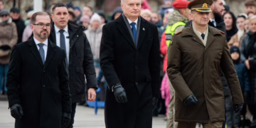 Katedros aikštėje iškilmingai paminėtos 107-osios Lietuvos kariuomenės atkūrimo metinės