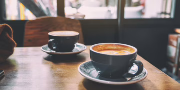 „Vilniaus prekyba“ pasitraukė iš maitinimo verslo – pardavė „Restoranas 12“ ir „Caif Cafe“