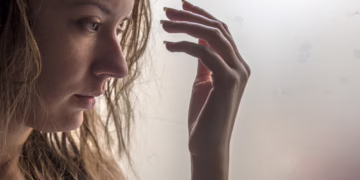 Psichologė apie prostitucijoje išnaudojamų žmonių kančią: „Jos sakydavo: esu šiukšlė. Esu niekas“