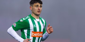 Pratęstas kontraktas su puolėju N. Petkovičiumi