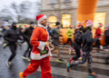 Pirmąjį gruodžio šeštadienį – tradicinis kalėdinis bėgimas: bus eismo ribojimų
