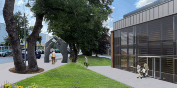 Trakus papuoš nauja M. Saukos skulptūra