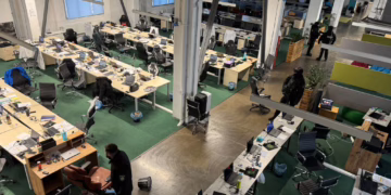 Išardytas Europos masto telefoninių sukčių „lizdas“ Ukrainoje