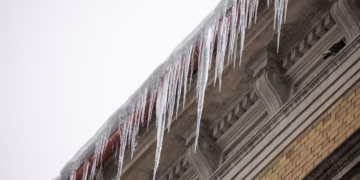 Varvekliai virš galvos: kas už juos atsakingi?