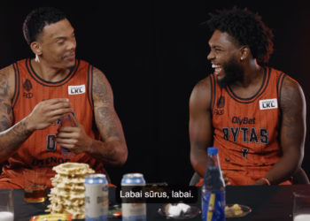 „Ryto“ legionieriai paragavo lietuviškų užkandžių: kas sužavėjo?