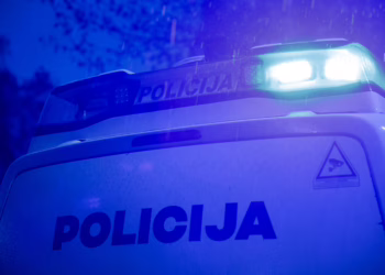 Kelyje Vilnius-Panevėžys girtas vairuotojas įsirėžė į automobilį