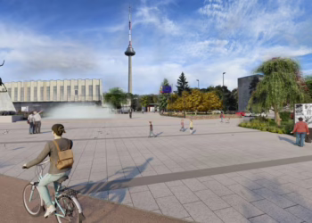 Žalia šviesa modernistinės Lazdynų aikštės renovacijai