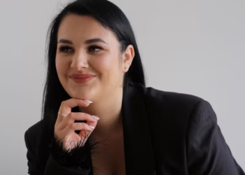 Rašytoja Laura Štadienė: „Aš nenoriu įkvėpti. Noriu supurtyti“