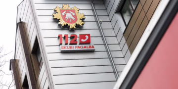 Gaisras Eišiškių plente sustabdytas