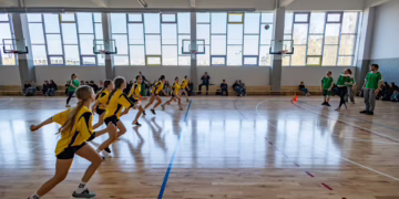 Atėjo laikas ir modernioms Vilniaus mokyklų sporto salėms