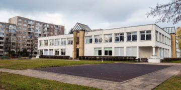 Rekonstrukcijos ir architektūrinių idėjų laukia Vilniaus Medeinos pradinė mokykla