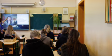 Vilniaus meras apie vėlesnį pamokų laiką: apsispręsti turi pačios mokyklos