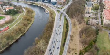 Tęsiantis Liubarto tilto remontui keisis eismas ir autobusų maršrutai