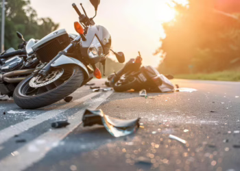 Mirtina amerikiečio motociklo avarija netoli Elektrėnų: dėl gyvybės medikai kovojo savaitę