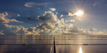 Saulės elektrinių bumas turi ir kitą pusę: jau dabar daugėja pavojingų atliekų