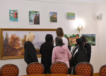 Jašiūnų dvare atidaryta paroda „Palei Merkio upės bangas“