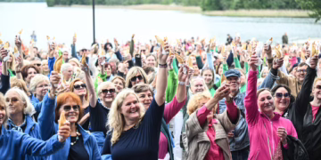 Trakai kaip reikiant pasitiko vasarą: susirinko tūkstančiai žmonių