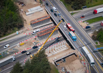 Dėl Gariūnų viaduko statybų ketvirtadienį bus ribojamas eismas Vilniaus kryptimi